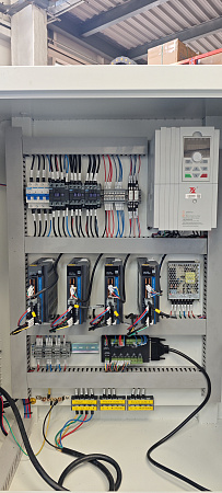Фрезерный станок с ЧПУ DIRTEC 1325AP (Полуавтосмена)