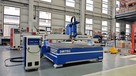 Фрезерный станок с ЧПУ DIRTEC 2131AP (Полуавтосмена)