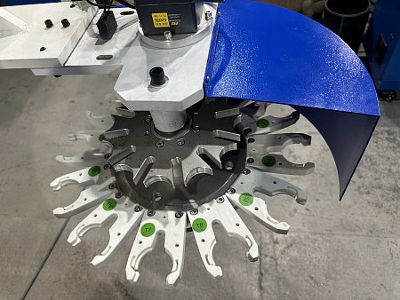 Фрезерный станок с ЧПУ DIRTEC 2141A4R
