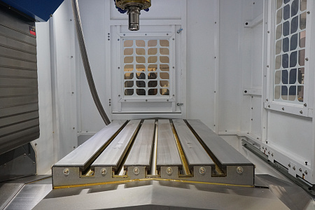 Вертикальный обрабатывающий центр DIRTEC М855 (Fanuc)