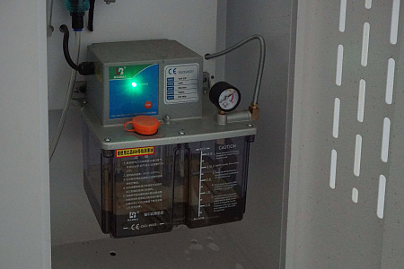 Вертикальный обрабатывающий центр DIRTEC M1160 (KND)